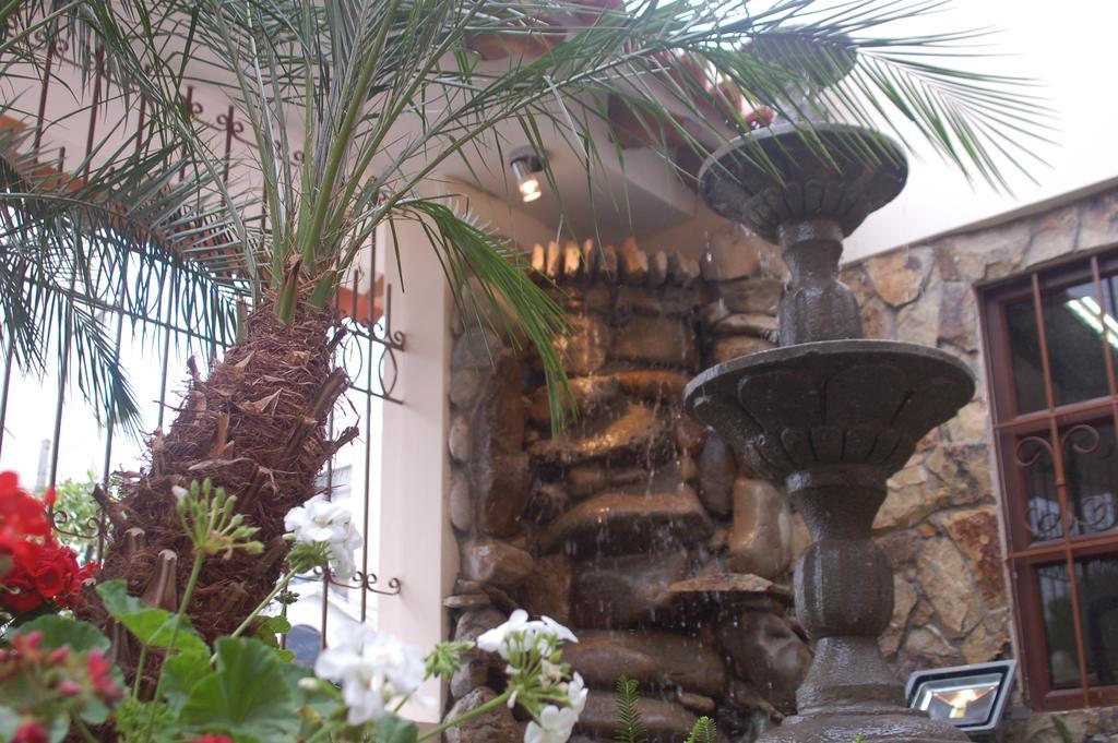 Hotel Maria Isabel Manta Buitenkant foto